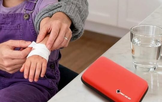 Monoki Small First Aid Kit Travel