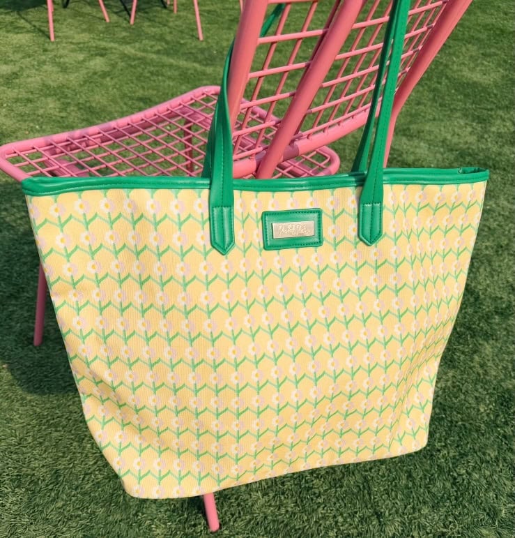 Packed Party Women's Floral Print Oversized Tote Packed Party Women's Floral Print Oversized Tote