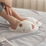 amazon fuzzy slippers (1)