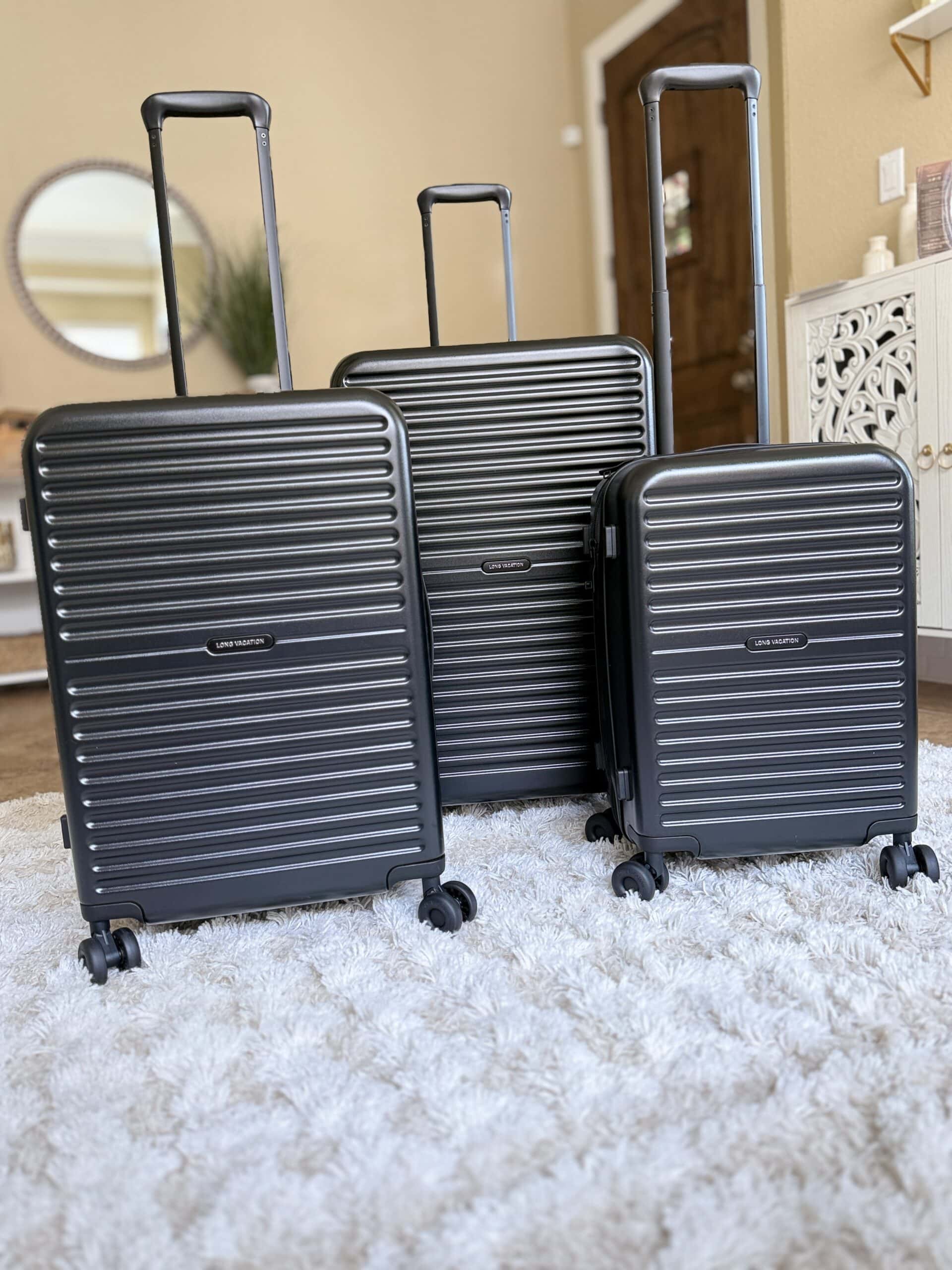 black luggage set
