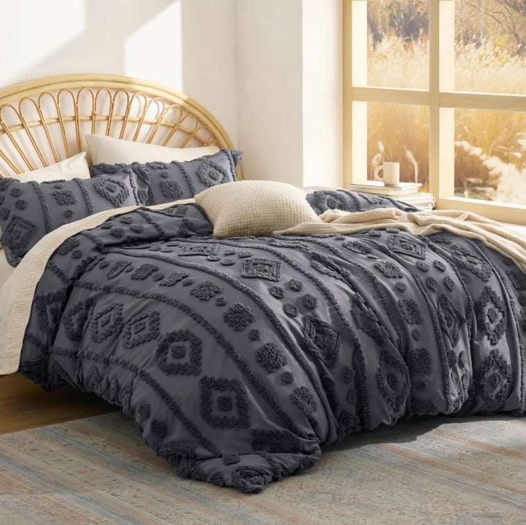 Bedsure 3 Piece Tufted Comforter Set