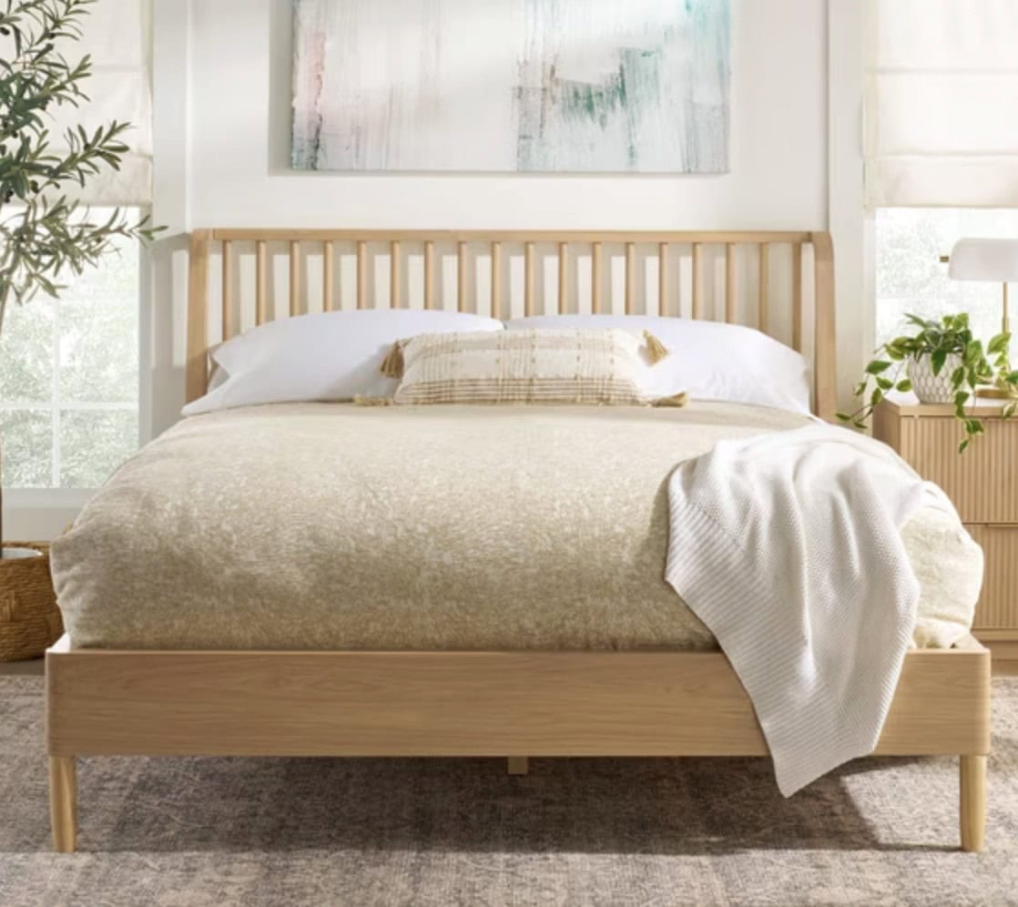Better Homes & Gardens Spindle Bed