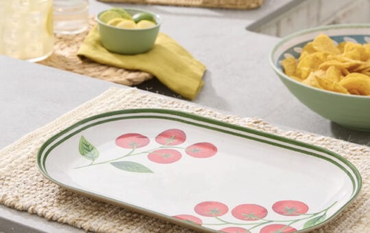 Better Homes & Gardens Tomato Beige Reusable Dishwasher Safe Bamboo Melamine Plastic 15.6 x 10.1 Serving Tray