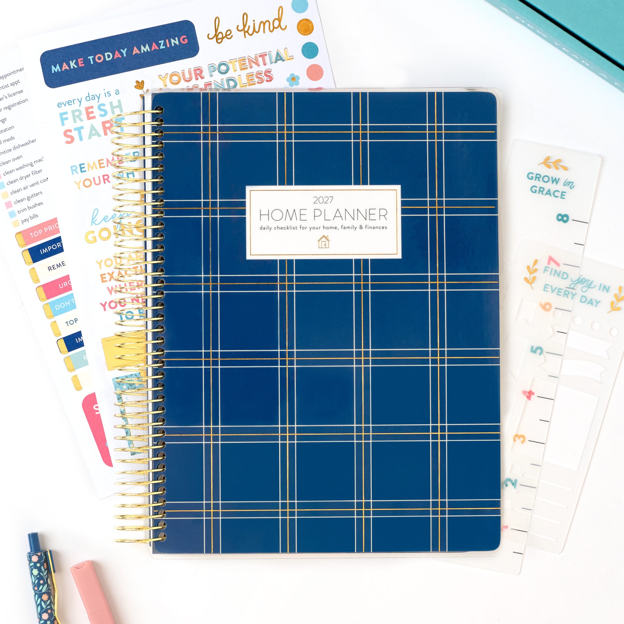Home Planner 2027 COVR 007 - NAVY PLAID COVER