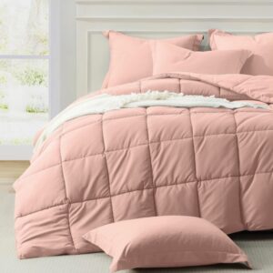 Homelike Moment Comforter Set
