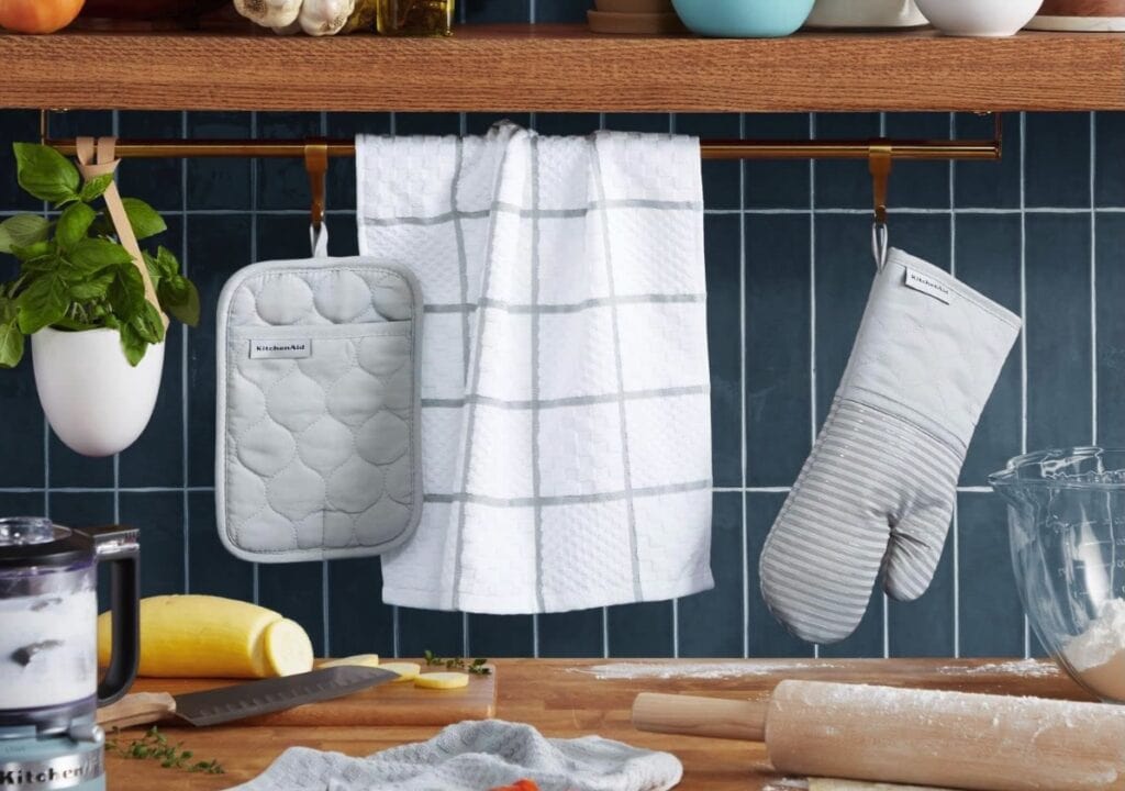 KitchenAid Oven Mitt, Pot Holder, Kitchen Towel