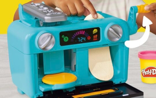 Play Doh Super Slice Cake Playset Oven