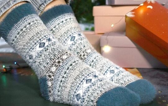 SISOSOCK 5 Pairs Fuzzy Soft Cozy Comfy Socks
