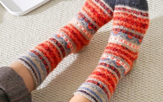 SISOSOCK Fuzzy Wool Blend Socks