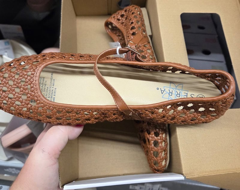 Woven Flat 2