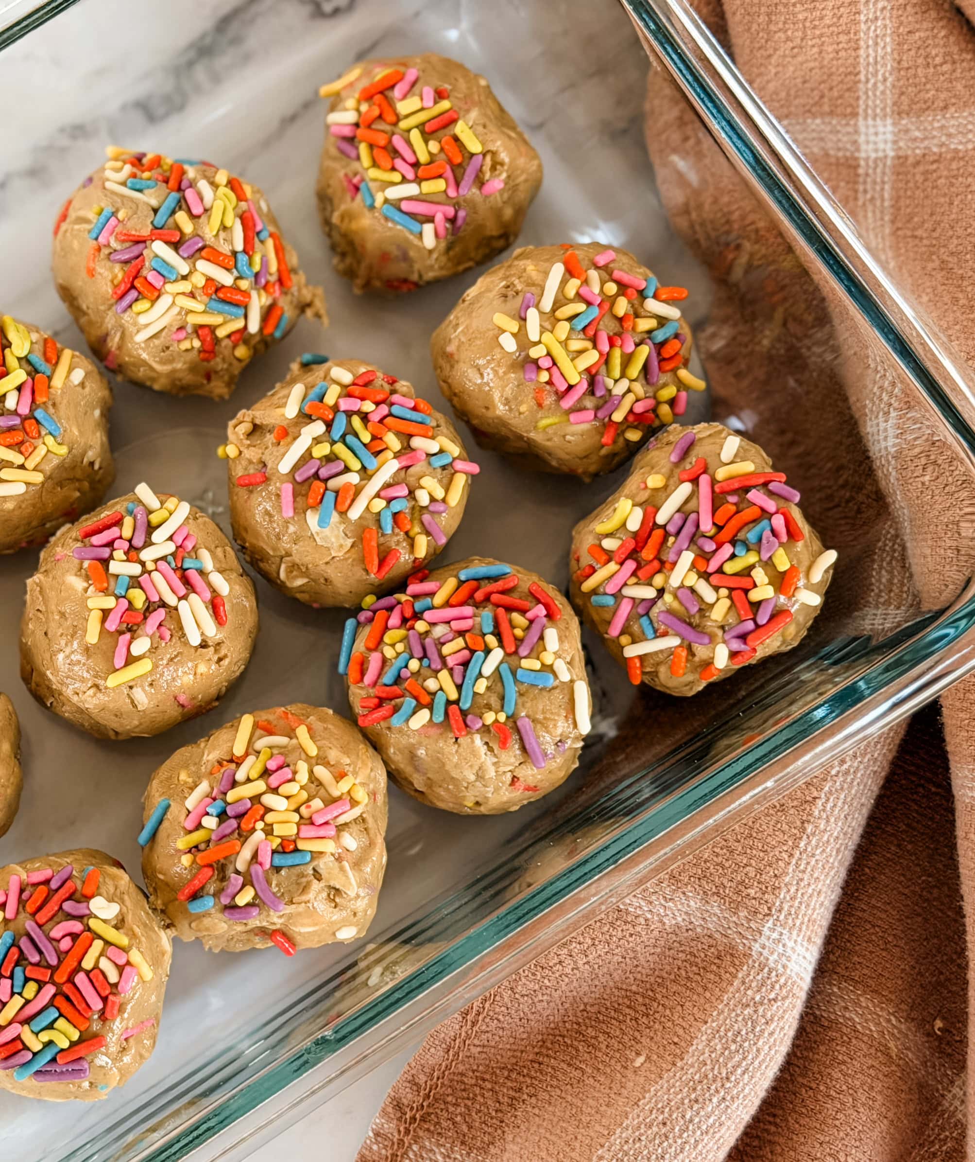 birthday cake protein balls (6) birthday cake protein balls (6)
