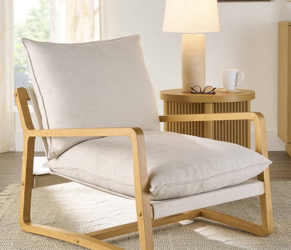 ezra chair