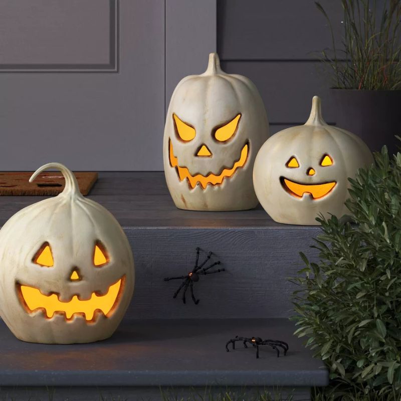 halloween decorations (1)