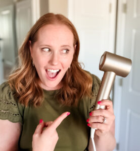 laura surprised hair dryer bopcal