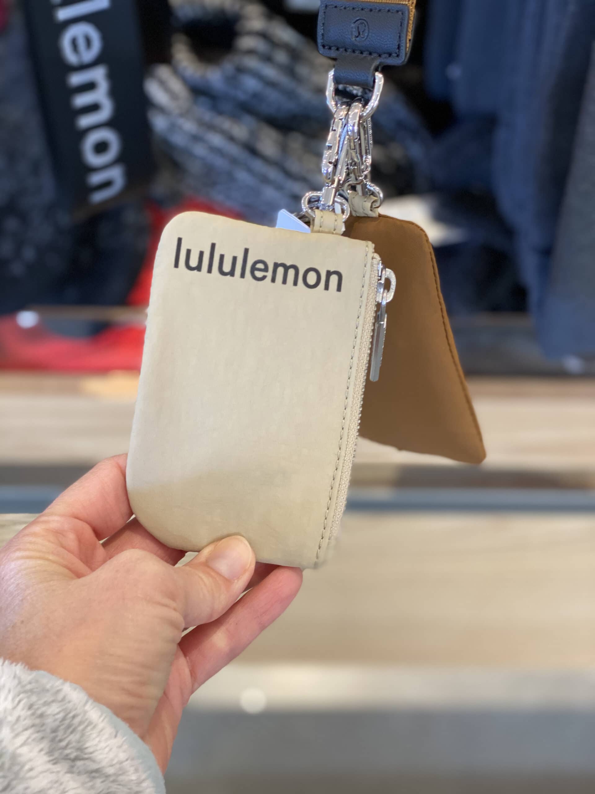 lululemon wristlet lululemon wristlet
