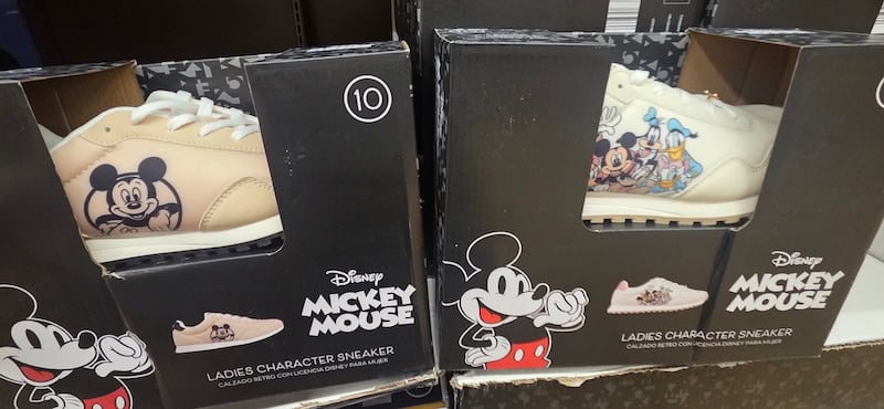 Ladies Sneakers 2