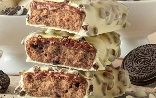 Satisfy Your Crave Protein Bars, Cookies & Cream
