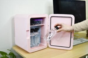 frigidaire mini fridge