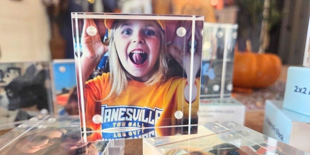 walgreens photo acrylic cube (1) Walgreens photo acrylic block