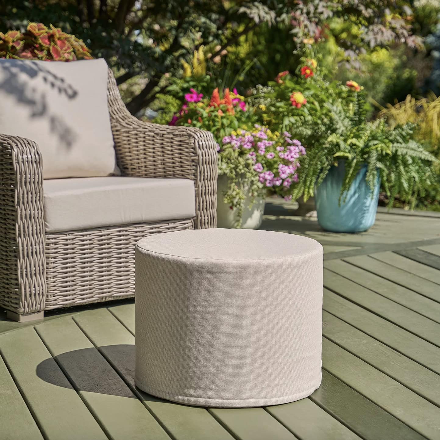 Better Homes & Gardens 20 in Round Outdoor Pouf Ottoman