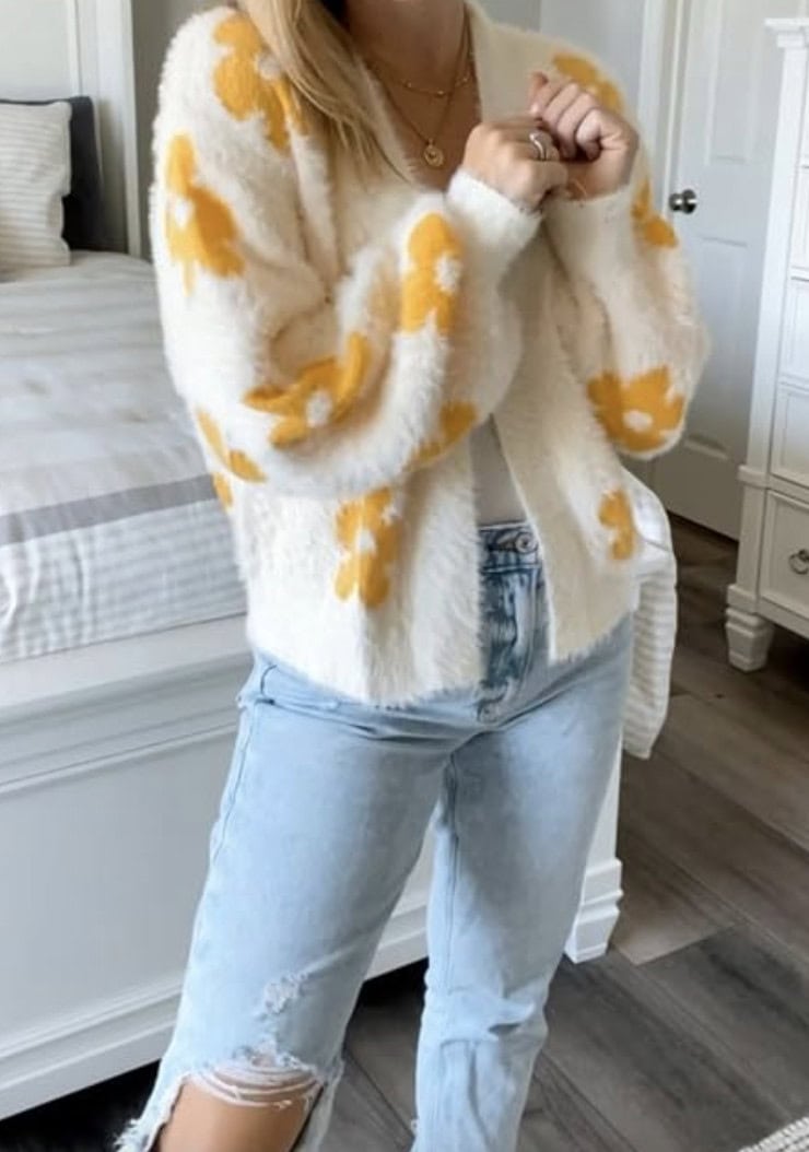 ECOWISH Women Floral Cropped Cardigan: Fall 2026 Long Sleeve Open Front Fuzzy Daisy Print Knit Sweaters Casual Outerwear