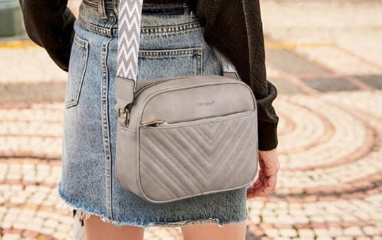 TANTOMI Crossbody Bags