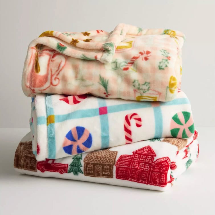 The Big One Holiday Oversized Supersoft Plush Throw Blanket The Big One Holiday Oversized Supersoft Plush Throw Blanket