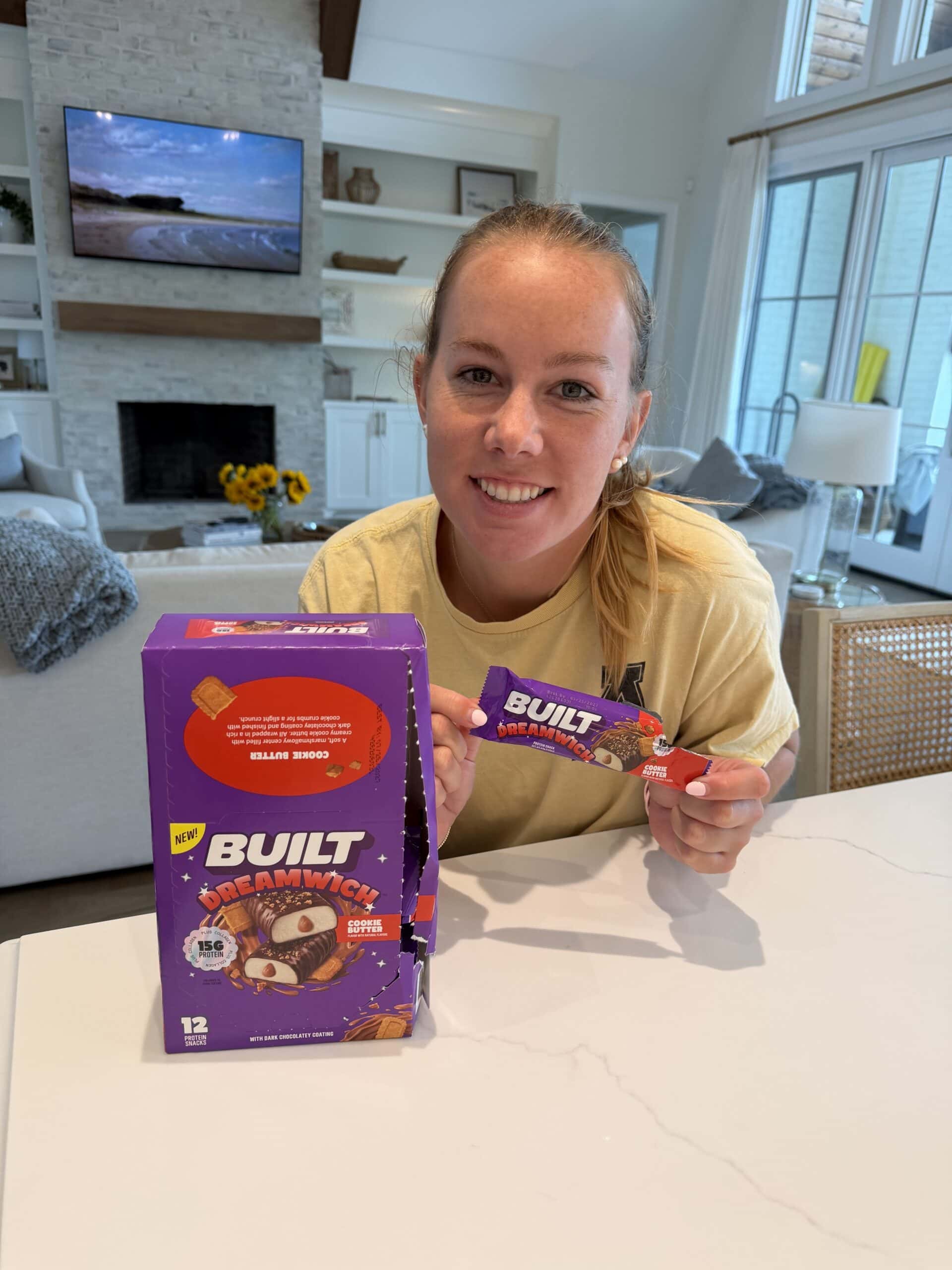caroline built puffs