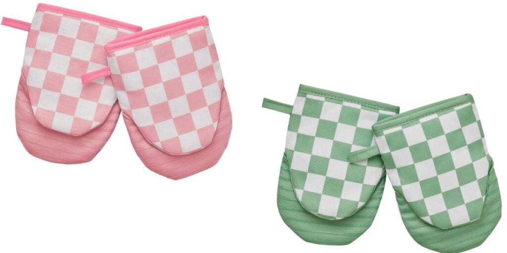 checkered oven mitts checkered oven mitts