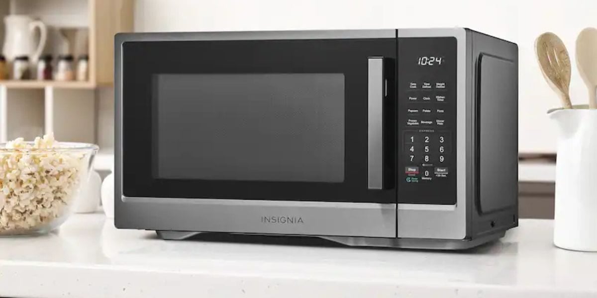 Insignia Countertop Microwave ONLY $79.99 Shipped (Reg. $130)