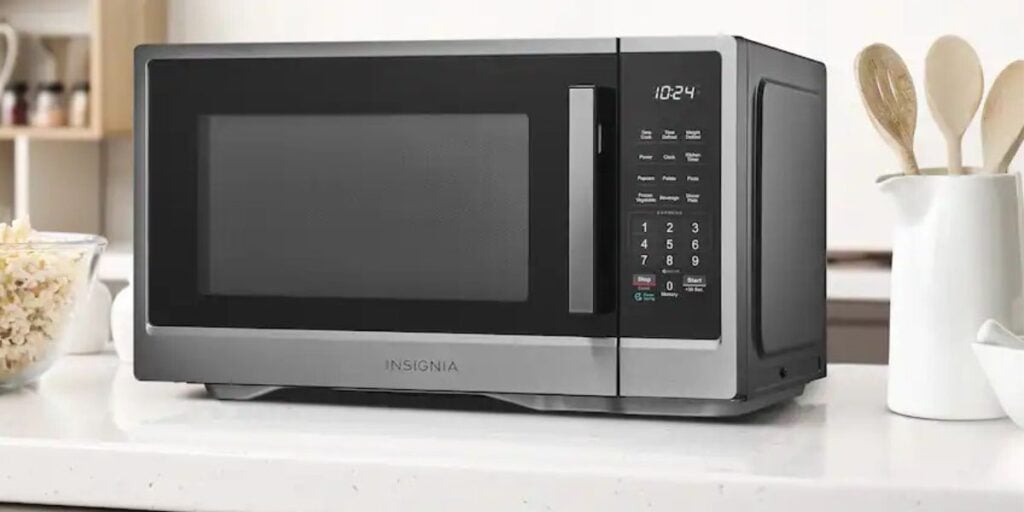 insignia microwave
