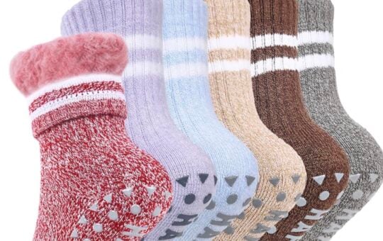 kids fuzzy slipper socks