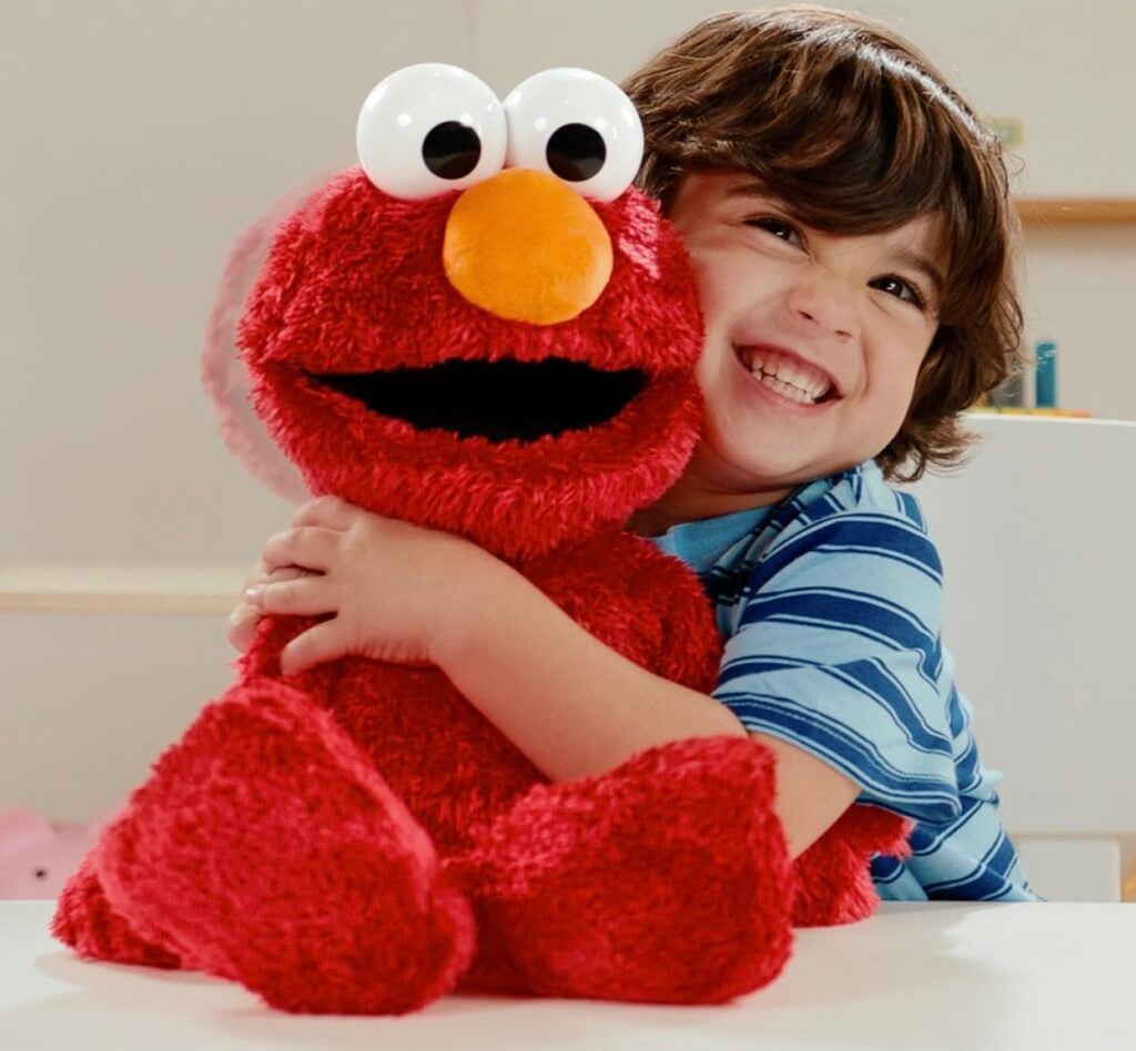 tickle me elmo giggle max