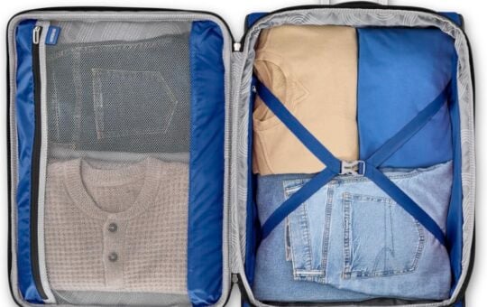 American Tourister Spinner Suitcase