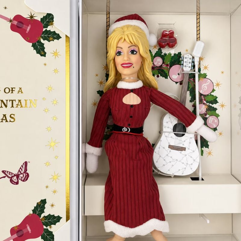 Dolly on the Holly