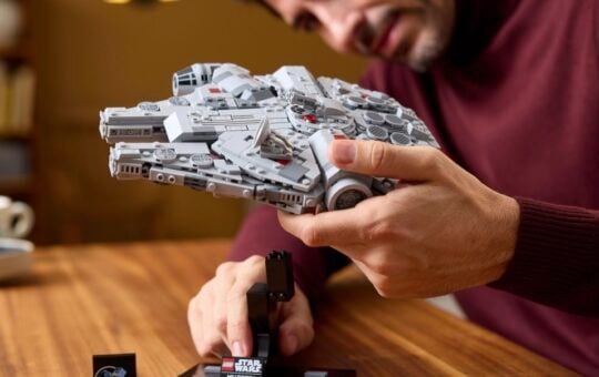LEGO Star Wars Millennium Falcon 25th Anniversary
