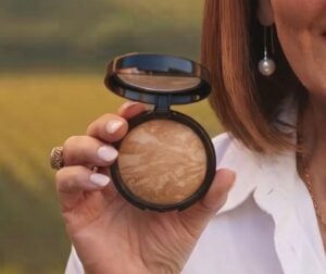 Laura Geller Foundation