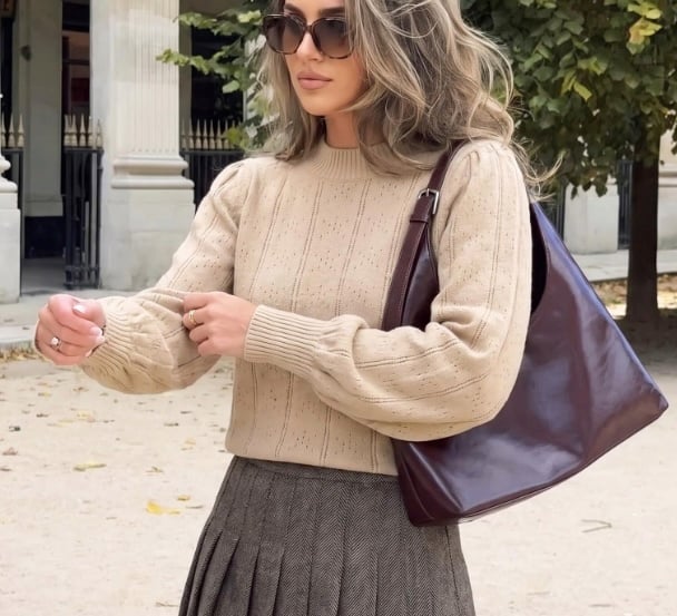 Okiwam Mock Neck Lightweight Sweater Okiwam Mock Neck Lightweight Sweater