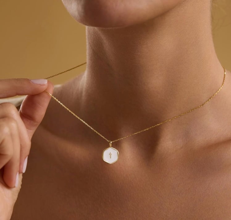 YEEZII Cross Necklace