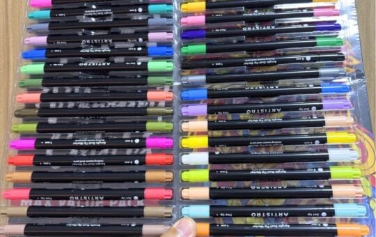 acrylic paint markers (5)