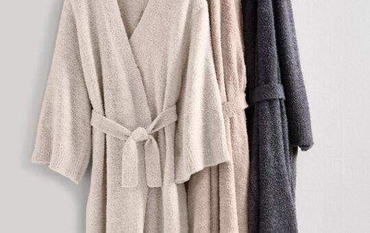 macys barefoot dreams robe