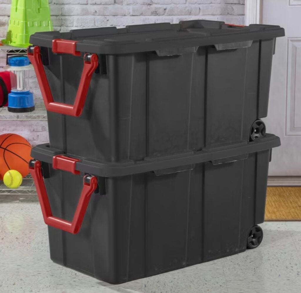 sterilite 40 gallon with wheels and handles